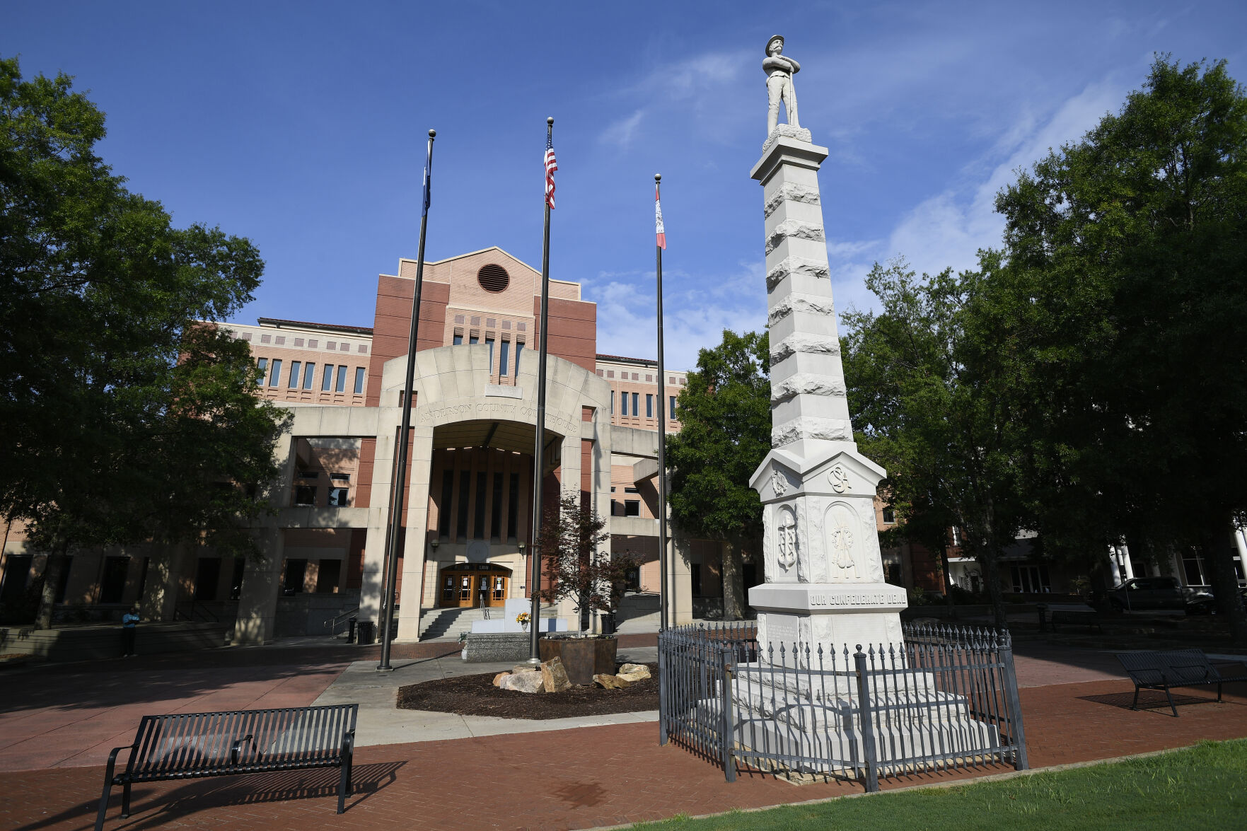 Confederate monument (copy)
